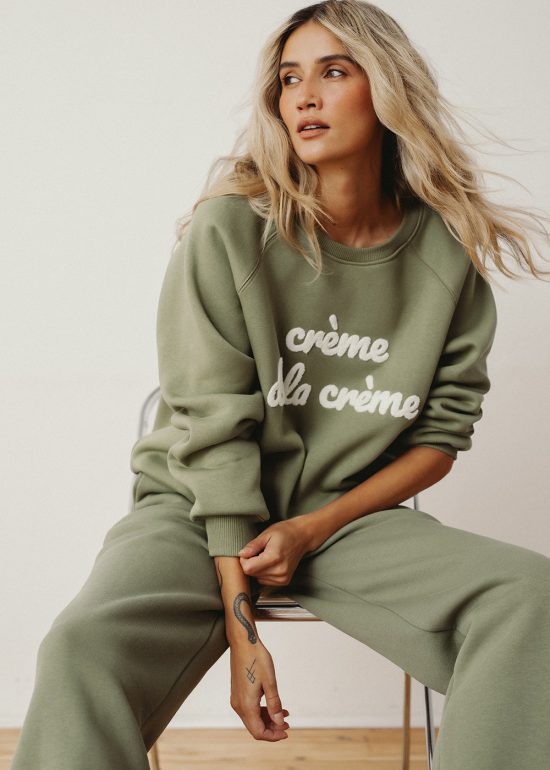 damska bluza dresowa, sportowa, khaki, oliwkowa, z haftem chenille creme de la creme, polska marka, bawełna, bawełniana