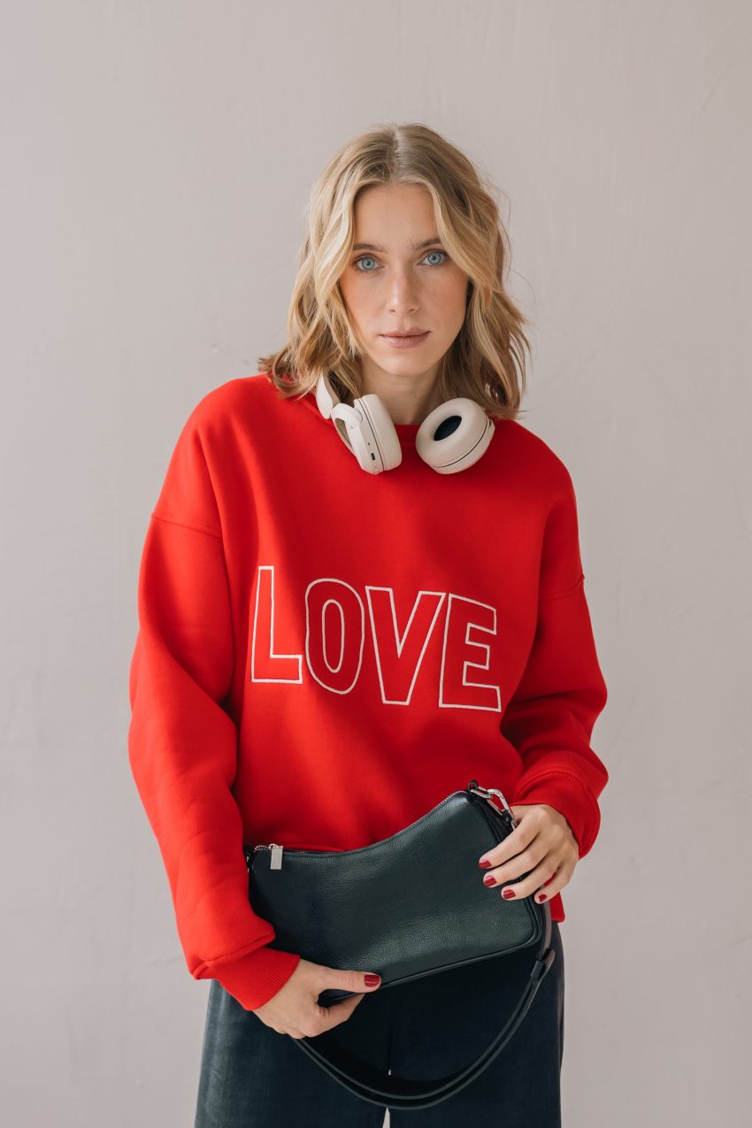 bluza red love, czerwona, damska, bawełna, polska marka, krótka