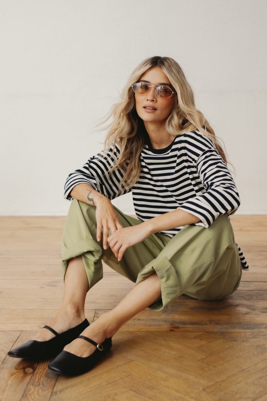 by the moon, wyprodukowane, uszyte w polsce, slow fashion, spodnie khaki damskie