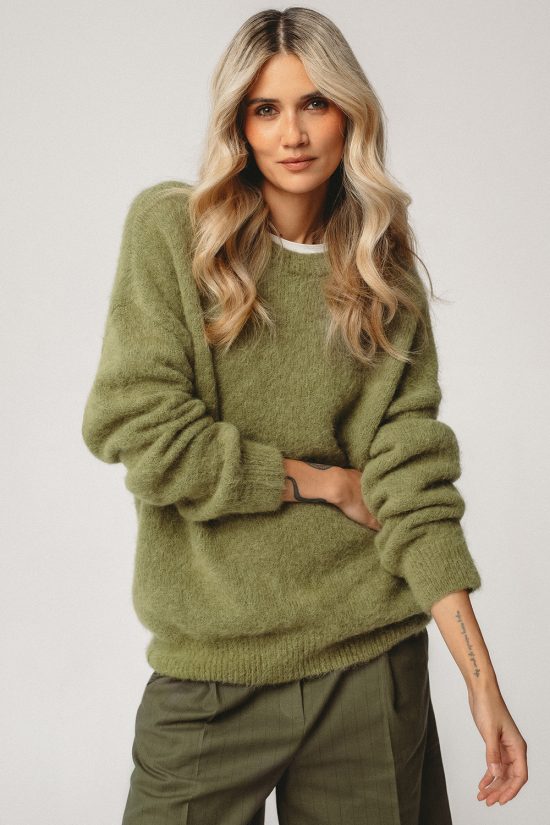 zielony, khaki, oliwkowy sweter damski, na jesień, ciepły, miękki, oversize, polska marka