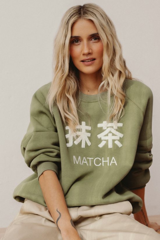bluza z napisem, haftem chenille matcha, zielona, khaki, polska marka, bawełniana