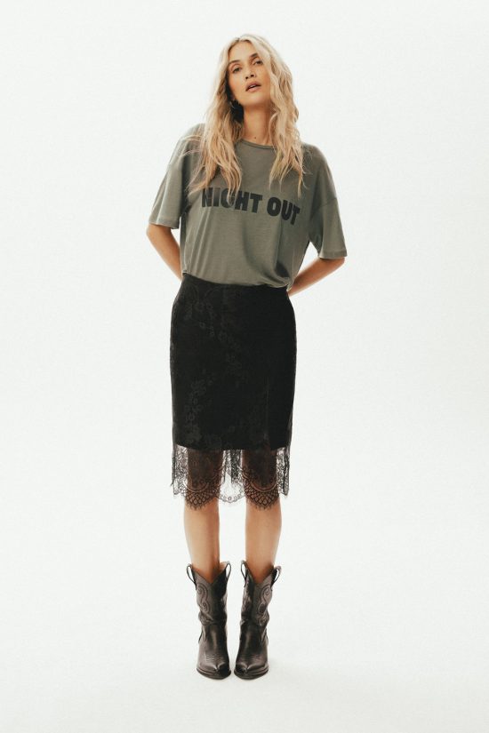 t-shirt Night out, kshaki, zieoly, długi, spódnica z koronki, koronkowa, damska, czarna