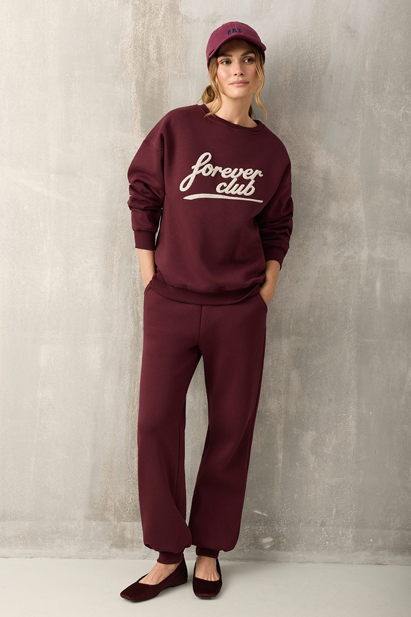 damska, bordowa, burgundowa , damska bluza z haftem chenille Forever club, bawełniana, polska marka, spodnie dresowe bordowe