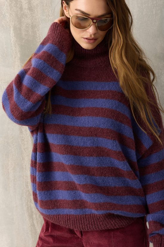 sweter z wełny alpaka, damski, puchaty, w paski burgundowe, bordowe, niebieskie